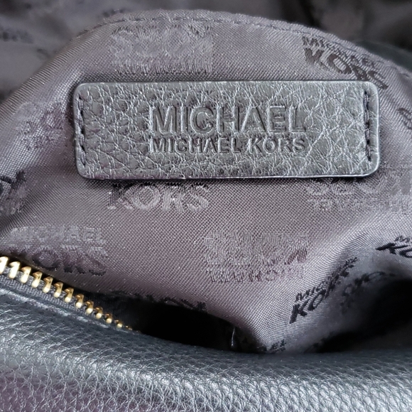 Michael Kors Handbag - Picture 8 of 8